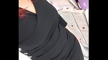 Coucou un petit aperçu de ma petite exhib d'aujourd'hui alors culotte ou pas