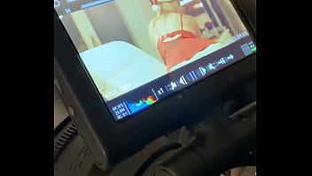 La mère noël t’attend pour un live très chaud ce soir entre 20h et 00h