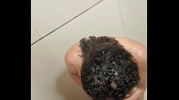 Mi hermanastra se dio cuenta que la estaba grabando