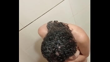 Mi hermanastra se dio cuenta que la estaba grabando