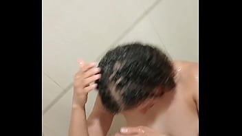 Mi hermanastra se dio cuenta que la estaba grabando