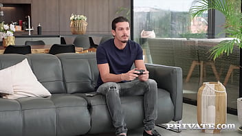 Do you want to see isabella angelina work out