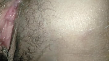 รูหีที่แฉะเมื่อฉันแหย่ควยเข้าไปในรูหี