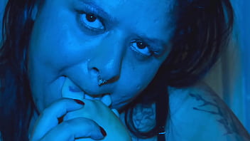 All you need is a good toes sucking to brighten up your day