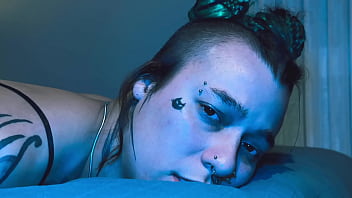 All you need is a good toes sucking to brighten up your day