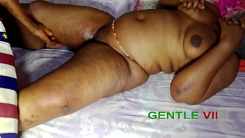 Kitchen show with pointed breast