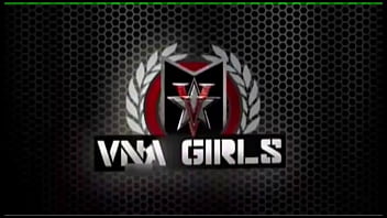 Sexy feet nympho maxine x plays with that butt plug & fast vibrator