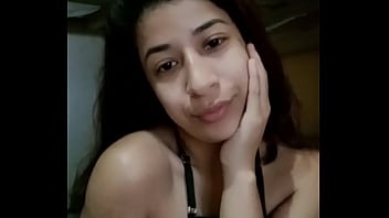 Selene cachonda antes de dormir