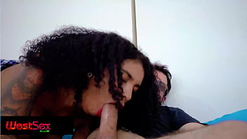 Você só quer saber de foder o meu cu