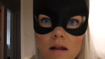 Privatemask shows tits and pussy