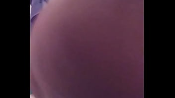 Shaking ass
