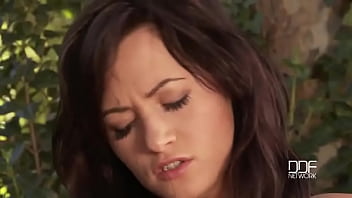 Make a date with tess