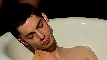 Standing Naked Porn First Time Frat Kaleb Scott thumbnail