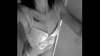 Il pleut par chez moi et vous ce temps est parfait pour s'occuper au lit