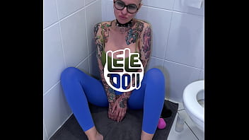Nonton Milf Cums And Squirts, In Bathroom thumbnail