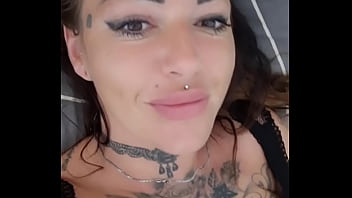 Coucou mes petits cœurs retrouvez moi en live ce soir une super soirée vous