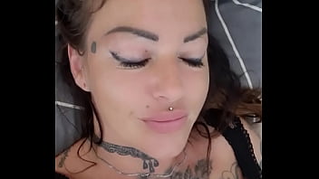 Coucou mes petits cœurs retrouvez moi en live ce soir une super soirée vous