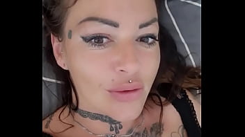 Coucou mes petits cœurs retrouvez moi en live ce soir une super soirée vous