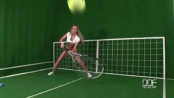 Ace with a jumbo racket