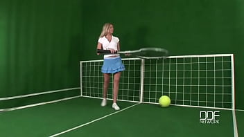 Ace with a jumbo racket
