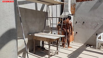 A moça da churrasqueira nao aguentou e bouto toda a minha linguiça na bunda