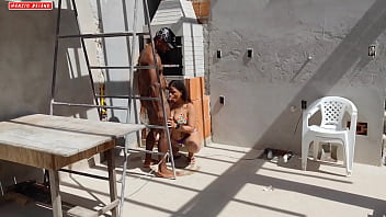 A moça da churrasqueira nao aguentou e bouto toda a minha linguiça na bunda