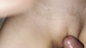 Antes de dormir ela quer porra na buceta