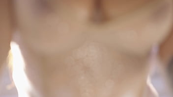 Sensual bath in the jacuzzi with a lot of foam and very sexual masturbation by susy gala