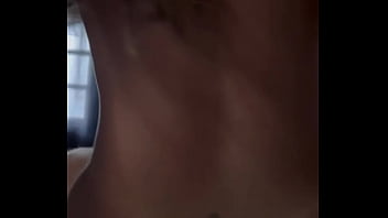 Sentando com o cuzinho