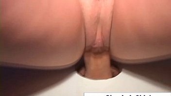 Ho creampied at gloryhole