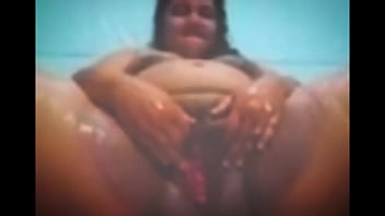 Mary eu no banho morrendo de vontade de dar pra um macho