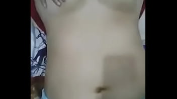 Aurora desnudándose