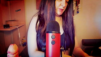 Sensual mouth sounds for beautiful italian milf