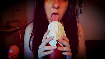 Sensual mouth sounds for beautiful italian milf