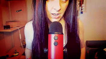 Sensual mouth sounds for beautiful italian milf