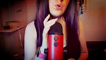 Sensual mouth sounds for beautiful italian milf