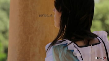 A liz in wonderland 1 liz meets blondie the rabbit