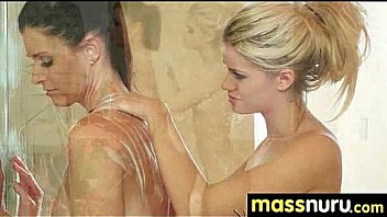 Sexy body gets a happy ending massage 4