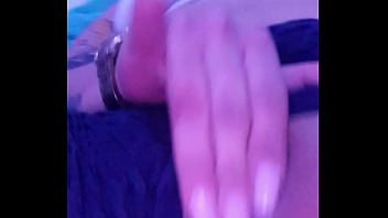 Me toco mientras veo porno