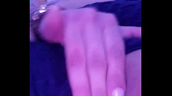 Me toco mientras veo porno