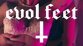 Love her armpits and foot marilou and miss jesus