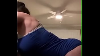 Amanda shaking ass big tits