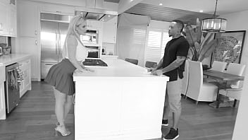 Busty blonde slut savannah bond stretched out by architect&rsquo;s bbc gp2272