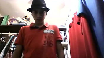 Brunnette hot guy striptease