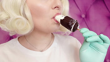 2 layers of colorful nitrile medical gloves arya grander