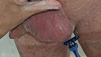 Before making video i shave his cock and ball