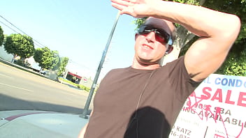 Miley ann gets her pussy fucked live in a chat room