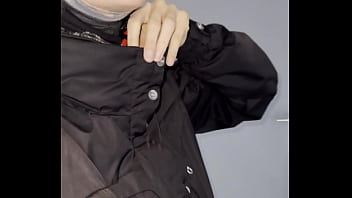 Lety howl drague un inconnu anglais au casier à ski pour ensuite le ramener