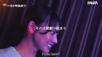 Nova repórter esportiva treinando com atleta famoso na cama