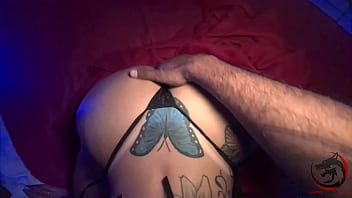 Segurança do hotel invade quarto de elisa sanches e fode ela na lua de mel